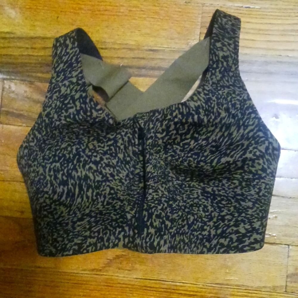 Lululemon sport bra